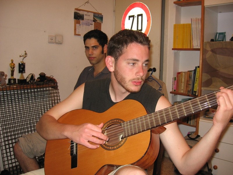 בני יניב והגיטרה 2008